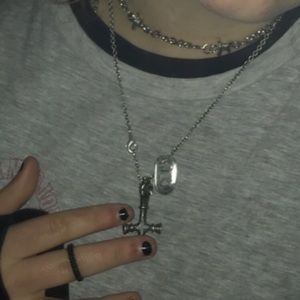 Meet your Posher, Elliott